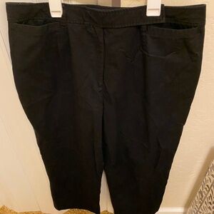 MACYS INC WOMENS PANTS CAPRIS SIZE 16 BLACK COTTON SPANDEX MATERIAL